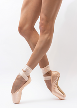 Load image into Gallery viewer, Nikolay Neopointe Reinforced (R)