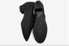 Load image into Gallery viewer, Capezio Ballroom Practice 1.25" Cuban Heel BR74