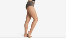 Load image into Gallery viewer, CAPEZIO Classic Fishnet Seamless Footed Tight ADULT 3407