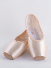 Load image into Gallery viewer, Nikolay Katya Satin Pointe Shoe Soft Shank (S)
